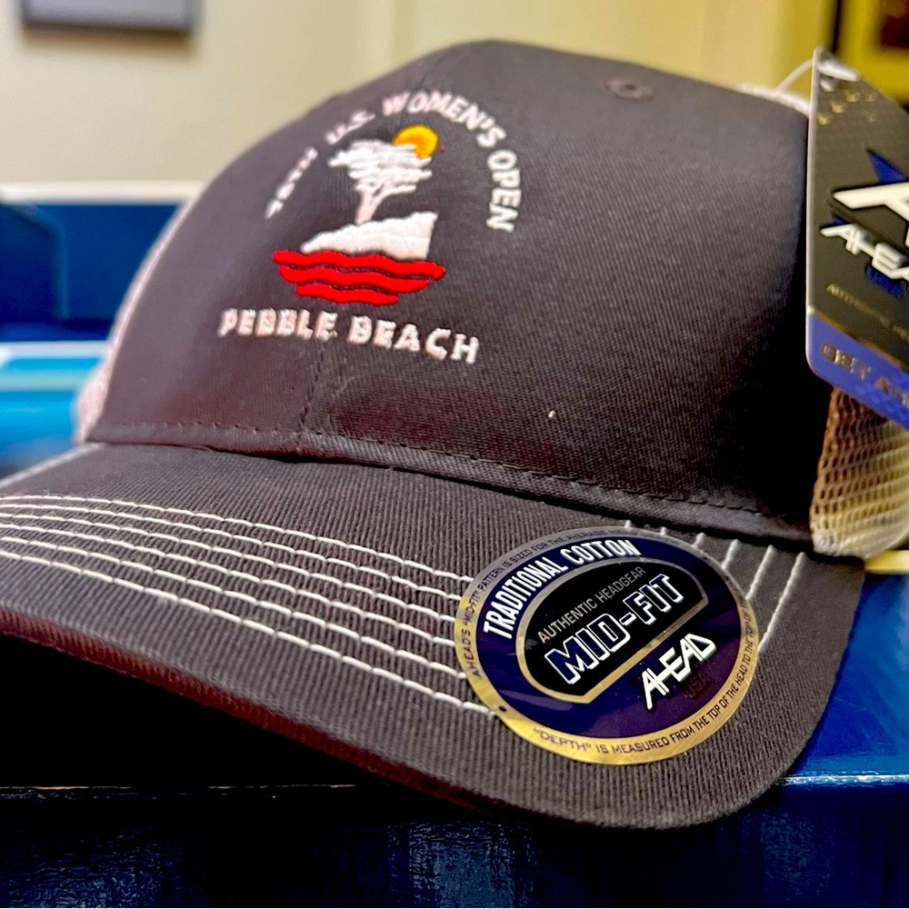 3 items Pebble Beach bundle:Hat, Towel & DIVOT Tool/Golf Ball Marker set. NEW
